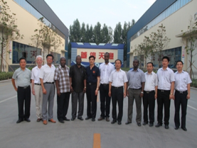 熱烈歡迎非洲諸國大使代表團(tuán)訪問天意機(jī)械！